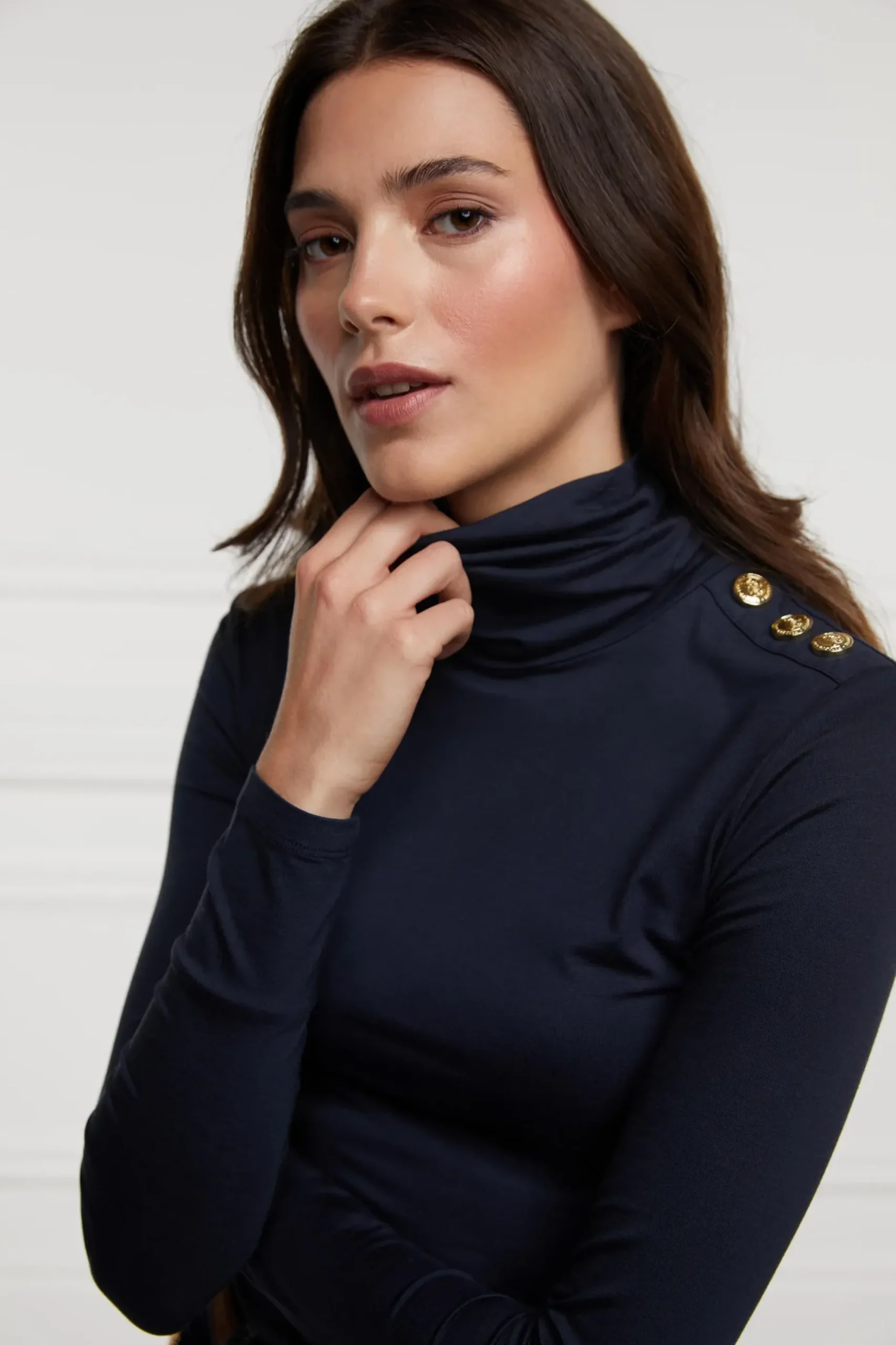 Essential Roll Neck
