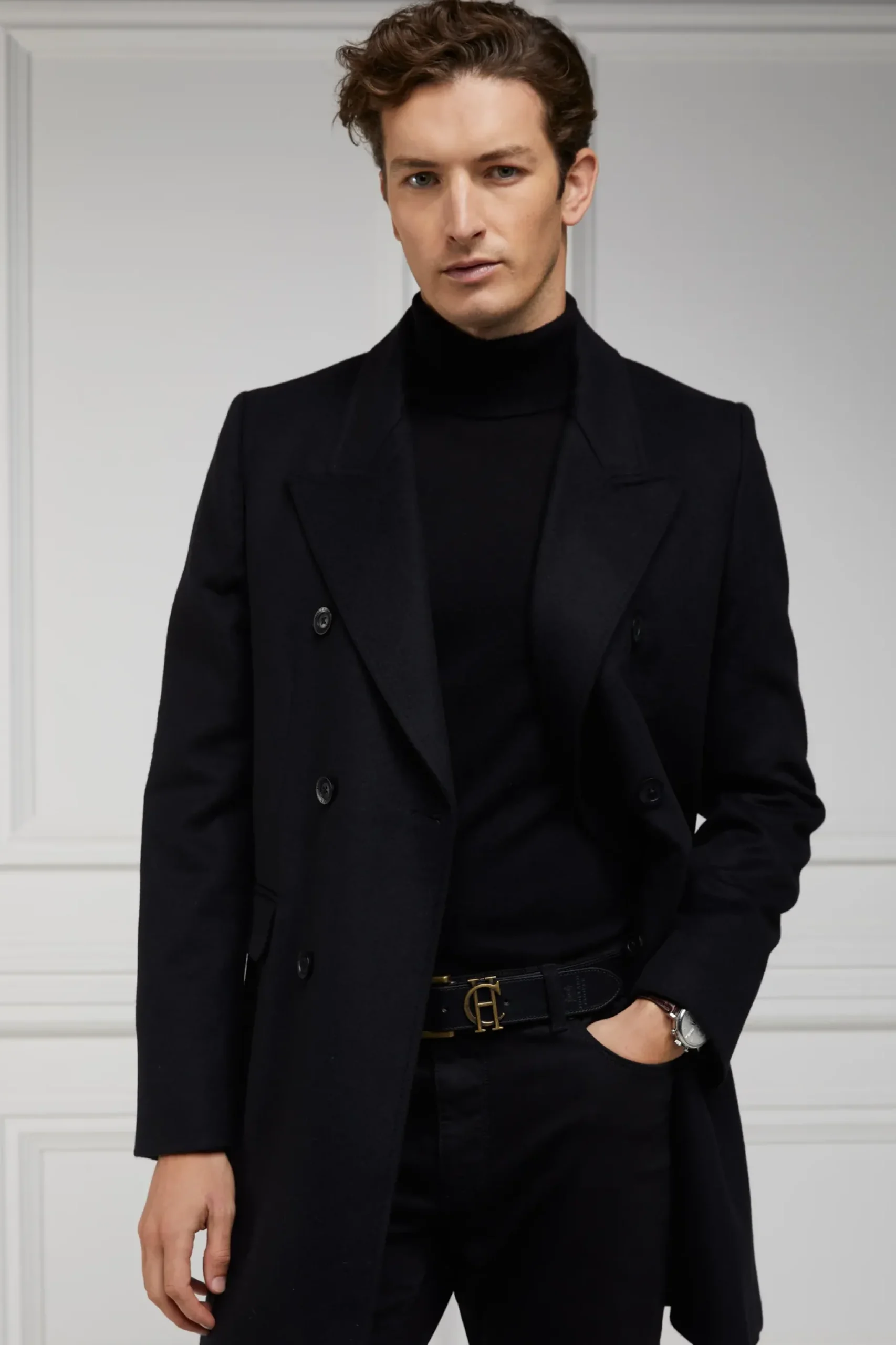 Fine Roll Neck Knit