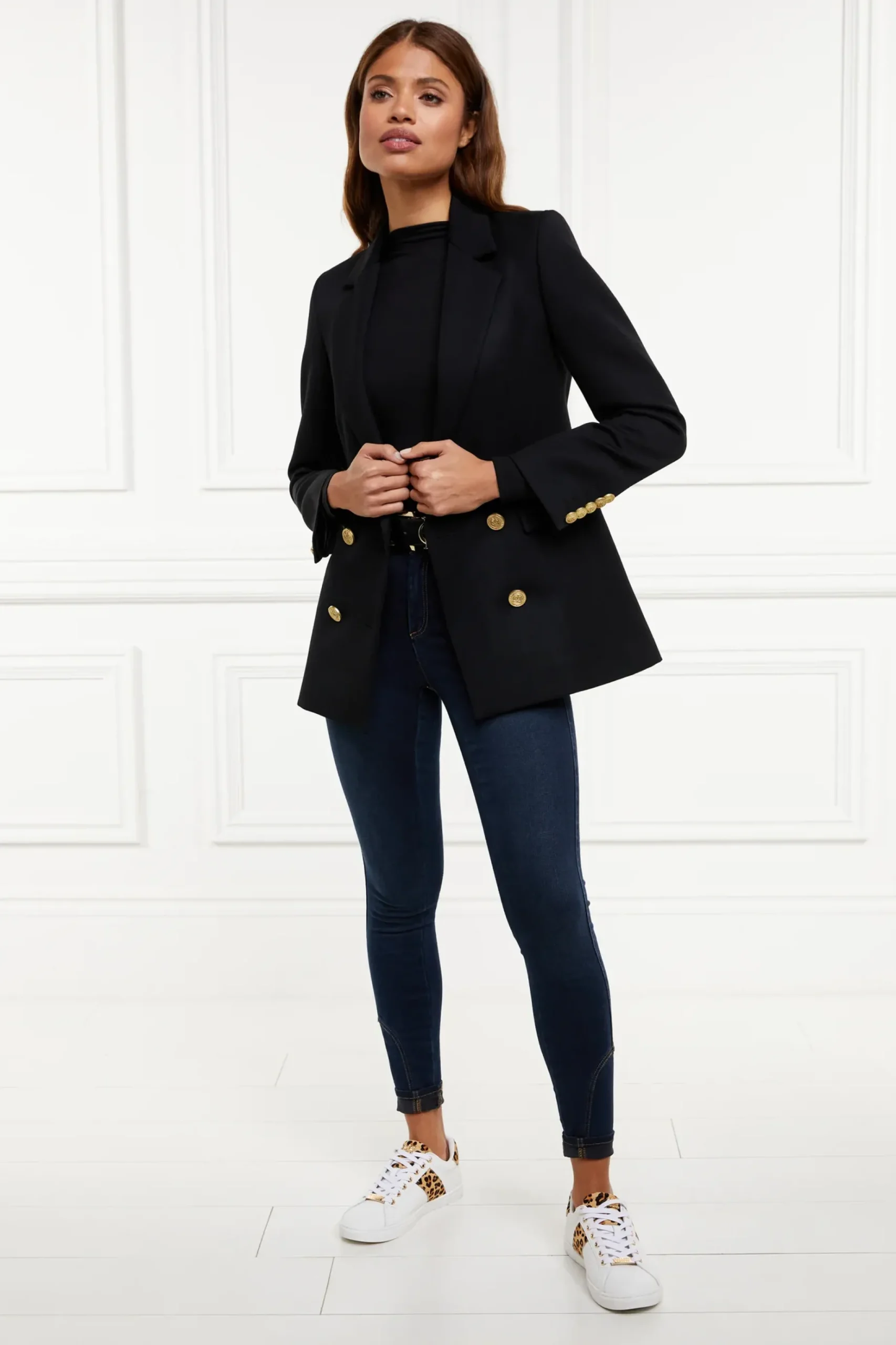 Knightsbridge Court Trainer